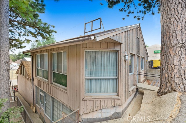 Image 14 of 18 For 26325 Pine Avenue