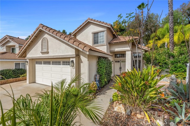 Detail Gallery Image 2 of 34 For 39851 Wild Canary, Murrieta,  CA 92562 - 3 Beds | 2/1 Baths