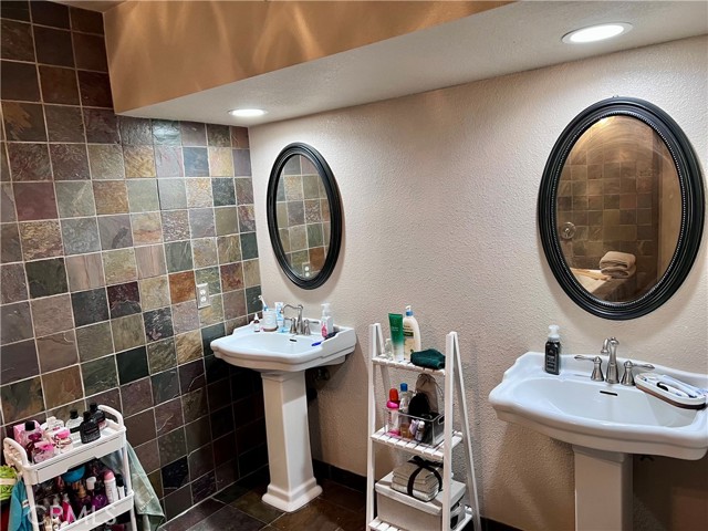 Detail Gallery Image 6 of 50 For 11205 Pioneer Ridge Rd, Moreno Valley,  CA 92557 - 4 Beds | 2 Baths