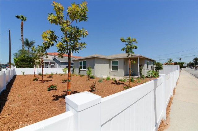 2423 Ruhland Avenue, Redondo Beach, California 90278, 3 Bedrooms Bedrooms, ,1 BathroomBathrooms,Residential,Sold,Ruhland,PV22102862