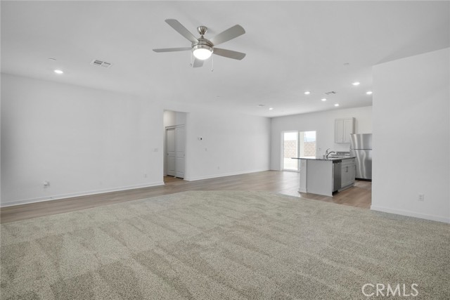 12163 Del Sur Street, Victorville CA: https://media.crmls.org/medias/26e36765-7296-4a80-b18a-59707c14b90a.jpg