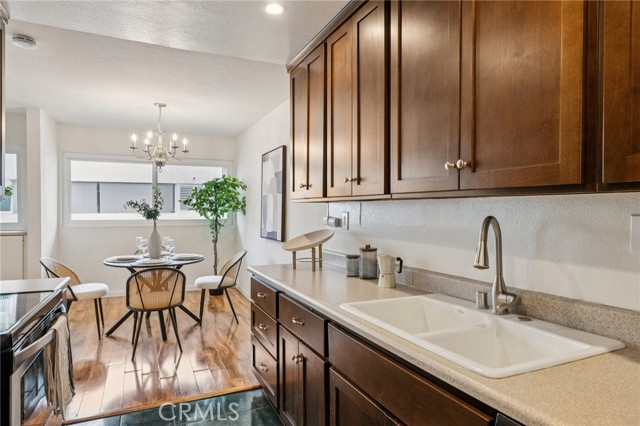 Detail Gallery Image 14 of 40 For 125 S Sierra Madre #215,  Pasadena,  CA 91107 - 2 Beds | 2 Baths