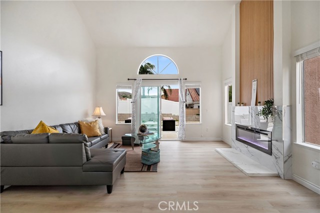 Detail Gallery Image 4 of 12 For 25504 N Palermo Way, Yorba Linda,  CA 92887 - 3 Beds | 2/1 Baths