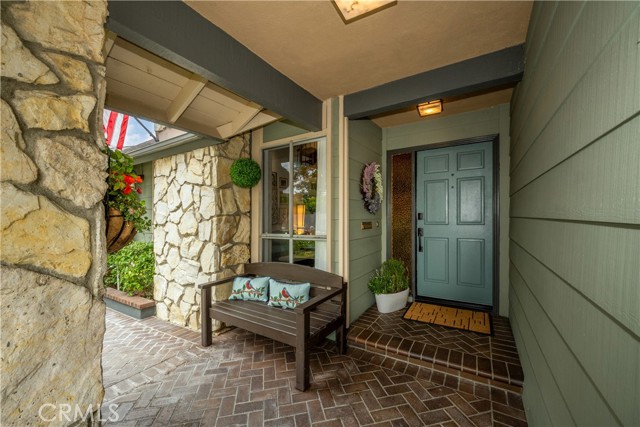 9327 Lexington Street, Cypress CA: https://media.crmls.org/medias/26e4c2d4-f13a-429a-a032-1a1a296a9174.jpg