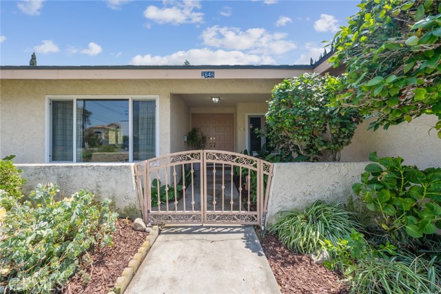 Image 3 of 71 For 1646 Mobeck Street