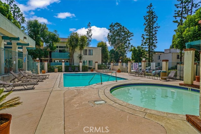 Detail Gallery Image 12 of 12 For 5700 Etiwanda Ave #142,  Tarzana,  CA 91356 - 2 Beds | 1 Baths