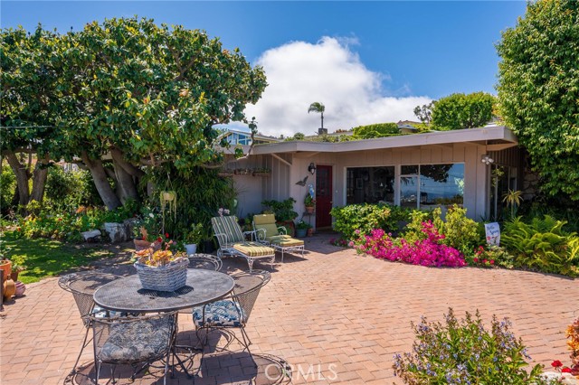 1 Bridle Lane, Rancho Palos Verdes, California 90275, 3 Bedrooms Bedrooms, ,1 BathroomBathrooms,Residential,Sold,Bridle,SB22113109
