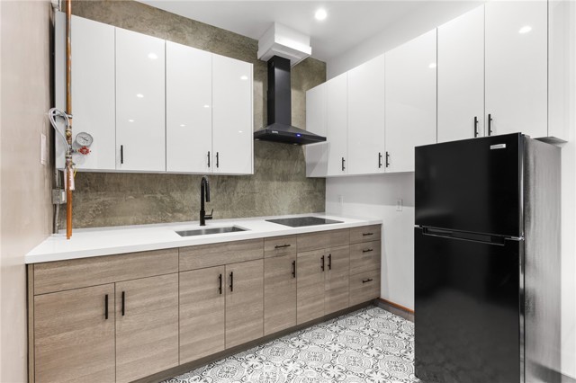 Detail Gallery Image 5 of 15 For 2211 1/2 Hyperion Ave, Los Angeles,  CA 90027 - 0 Beds | 1 Baths