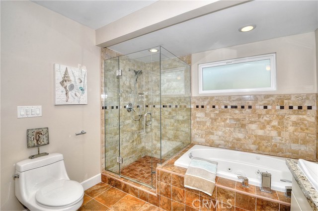 217 Vista Del Parque, Redondo Beach, California 90277, 4 Bedrooms Bedrooms, ,2 BathroomsBathrooms,Residential,Sold,Vista Del Parque,PV17010276
