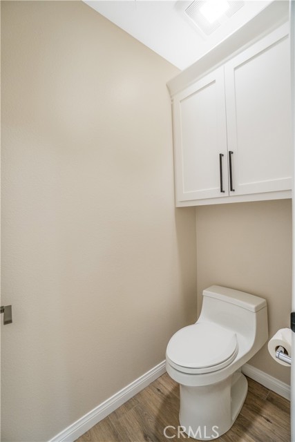 9 Brittany, Newport Beach CA: https://media.crmls.org/medias/26e593bf-eec2-4d4d-8172-e08a44edb7ad.jpg