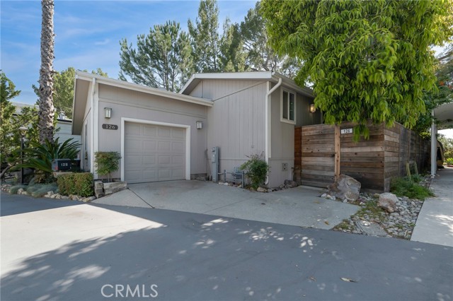 126 Pueblo LN