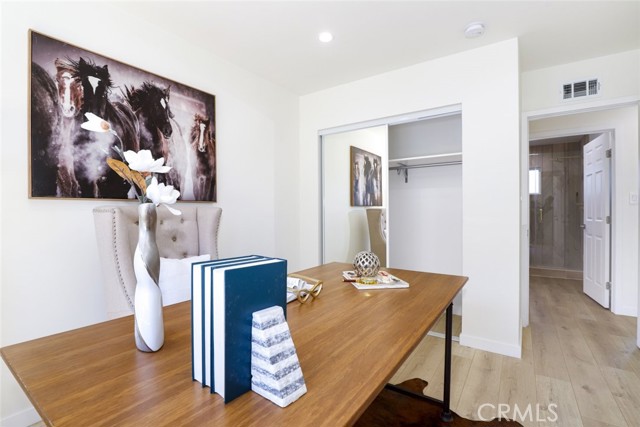 Detail Gallery Image 26 of 38 For 20356 Gresham St, Winnetka,  CA 91306 - 4 Beds | 2/1 Baths