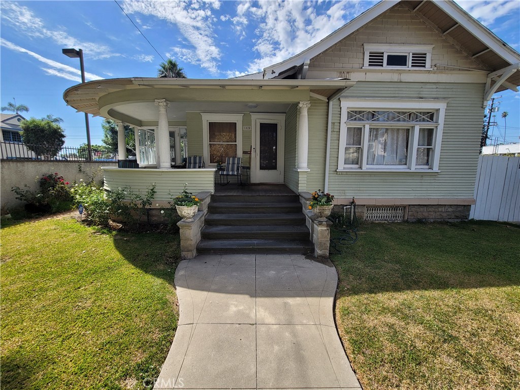 1820 N Bush
