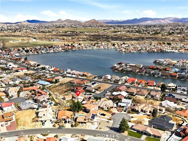 Detail Gallery Image 3 of 29 For 17850 Portside Ln, Victorville,  CA 92395 - 5 Beds | 4 Baths