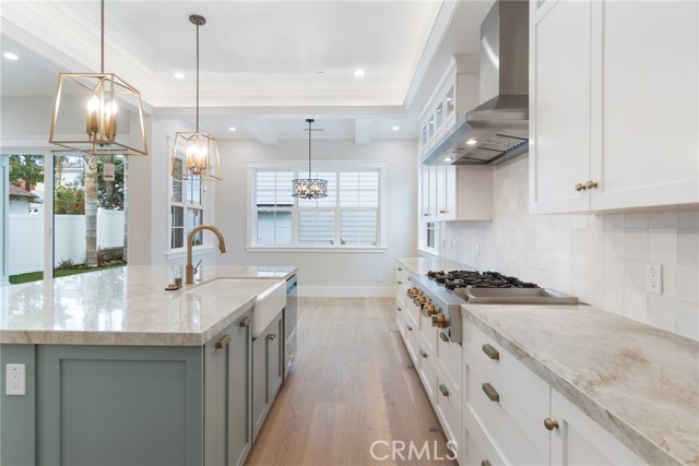 617 36th Street, Manhattan Beach, California 90266, 6 Bedrooms Bedrooms, ,6 BathroomsBathrooms,Residential,Sold,36th,SB22005152