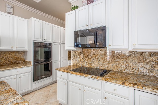 2141 Birdie Drive, Banning CA: https://media.crmls.org/medias/26eae728-849c-4404-9696-4e2ca61bb715.jpg