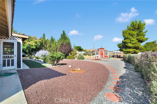 14908 Dakota Road, Apple Valley CA: https://media.crmls.org/medias/26eb092a-ef43-475d-8367-b322a439dc35.jpg