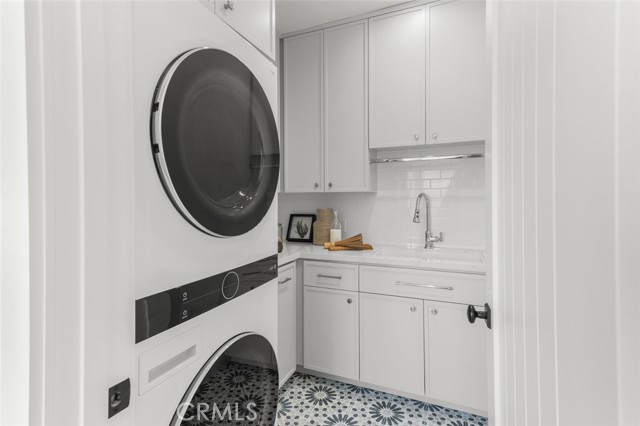 Detail Gallery Image 54 of 75 For 153 Granada Ave, Long Beach,  CA 90803 - 5 Beds | 4 Baths