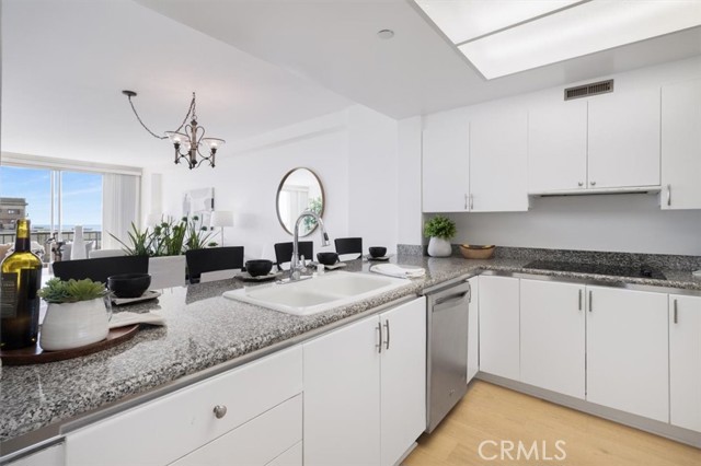 Detail Gallery Image 21 of 51 For 850 E Ocean Bld #602,  Long Beach,  CA 90802 - 2 Beds | 2 Baths