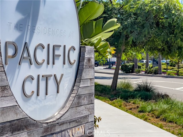 Detail Gallery Image 37 of 39 For 19715 Seacliff Ln, Huntington Beach,  CA 92648 - 2 Beds | 2 Baths