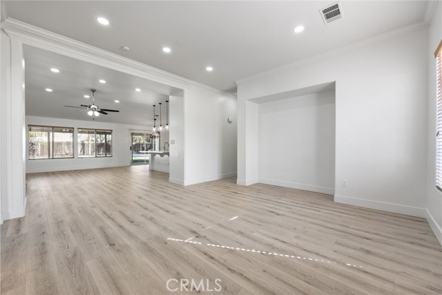 Detail Gallery Image 6 of 56 For 10302 Willow Bend Ct, Bakersfield,  CA 93312 - 4 Beds | 2 Baths