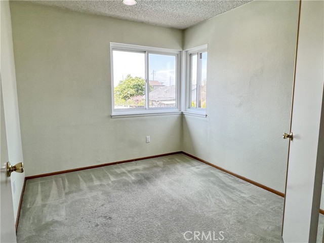 25699 Vista Famoso Drive, Moreno Valley CA: https://media.crmls.org/medias/26ef21b7-6c27-4bf3-a219-a77b113809e0.jpg