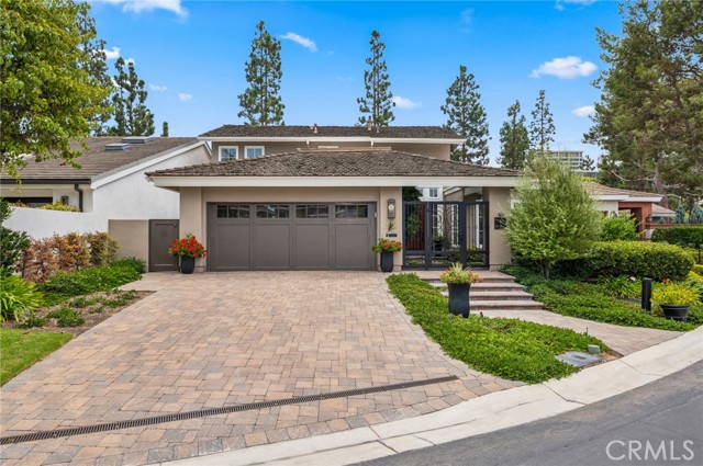 Detail Gallery Image 1 of 40 For 6 Rue Cannes, Newport Beach,  CA 92660 - 3 Beds | 2/1 Baths