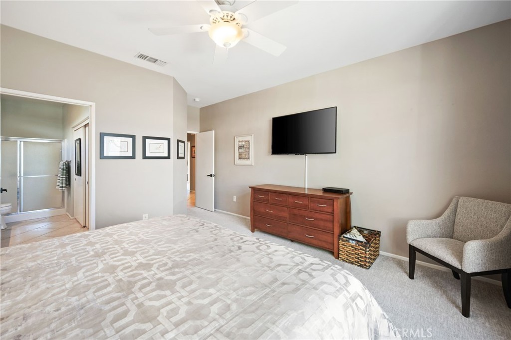 MLS #OC25250704 image #17