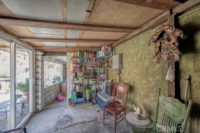 9555 1/2 Hierba Road, Agua Dulce CA: https://media.crmls.org/medias/26f082c9-9f5d-4063-a570-e908efc0dec7.jpg