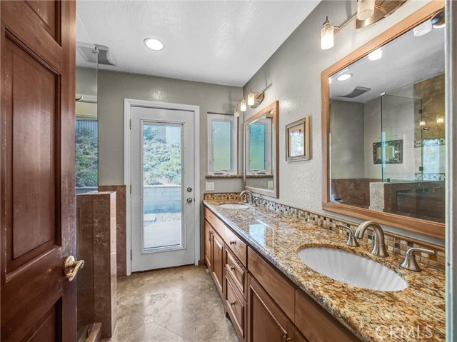 Detail Gallery Image 14 of 21 For 5425 Brentwood Pl, Yorba Linda,  CA 92887 - 4 Beds | 2/1 Baths