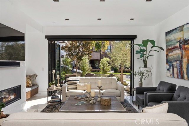 Detail Gallery Image 13 of 60 For 605 Marigold Ave, Corona Del Mar,  CA 92625 - 4 Beds | 5 Baths