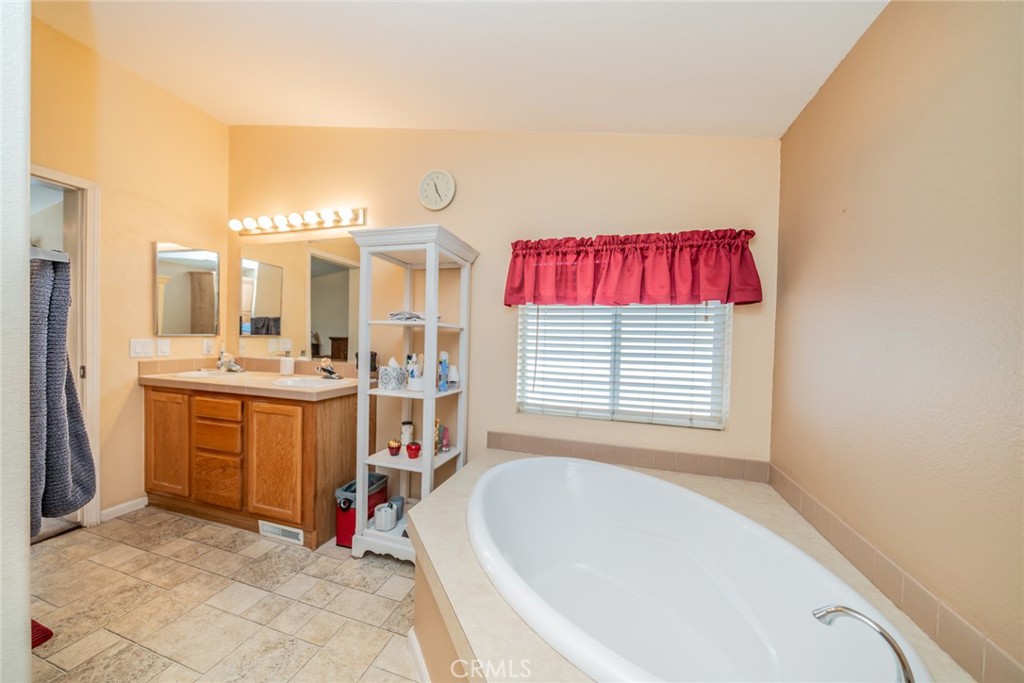 MLS #DW25239030 image #25