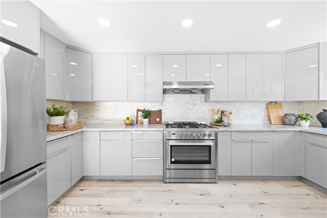 Detail Gallery Image 20 of 55 For 39 Cape Cod, Irvine,  CA 92620 - 4 Beds | 3 Baths