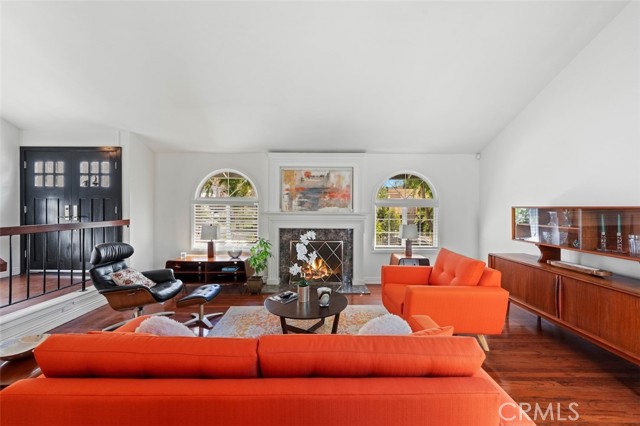 27093 Esward Drive, Calabasas CA: https://media.crmls.org/medias/26f1da09-1036-4a48-adfe-b0bb2abe80ba.jpg