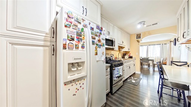 5633 Denny photo 25