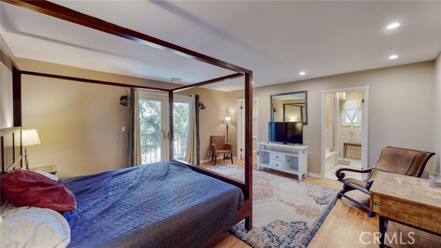 Detail Gallery Image 19 of 71 For 1248 Rocky Rd, Simi Valley,  CA 93063 - 5 Beds | 3 Baths