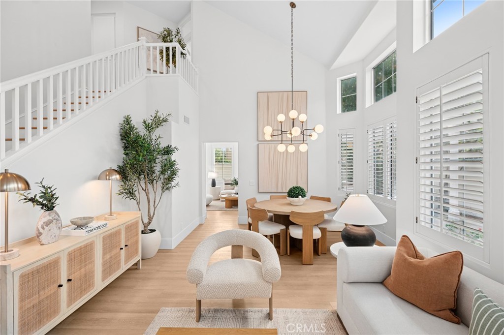 MLS #OC25264699 image #1