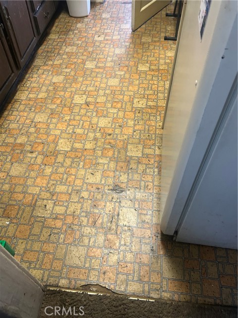 3878 E 1st Street, Los Angeles CA: https://media.crmls.org/medias/26f429c9-ff92-45cd-807f-2aefebea8d89.jpg