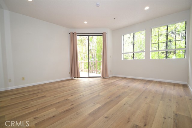 2555 Plaza Del Amo, Torrance CA: https://media.crmls.org/medias/26f4c10b-2d15-4ac1-aece-7bbe1312daac.jpg