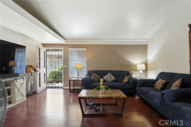 1459 Fredericks Lane, Upland CA: https://media.crmls.org/medias/26f52d23-72c1-44ba-a065-96d0c2dbf8c2.jpg