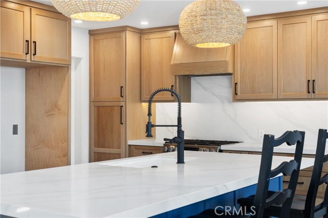 Detail Gallery Image 6 of 27 For 286 Carefree, Costa Mesa,  CA 92627 - 3 Beds | 2/1 Baths