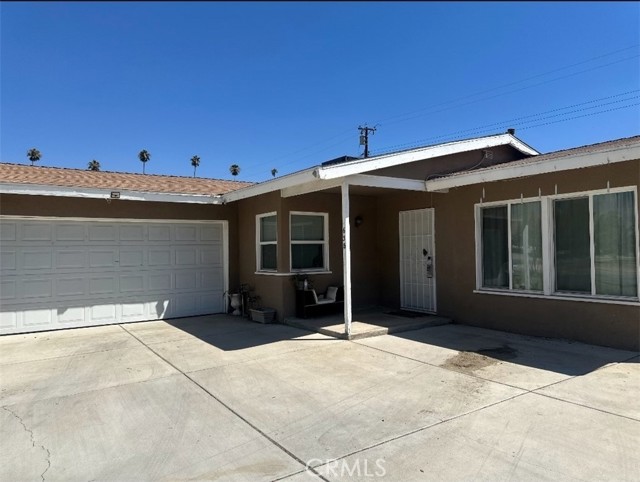 638 E Pioneer Avenue, Redlands CA: https://media.crmls.org/medias/26f78bdc-c600-4d13-afaf-fb1d9022f191.jpg