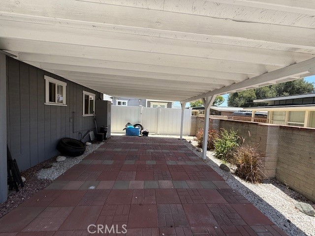 https://media.crmls.org/medias/26f7e602-82f1-4096-8674-984a298083d5.jpg?preset=X-Large
