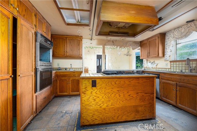 Detail Gallery Image 8 of 39 For 19874 E Lorencita Dr, Covina,  CA 91724 - 5 Beds | 4/1 Baths