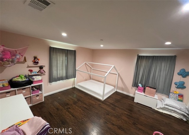 1019 W Arbutus Street, Compton CA: https://media.crmls.org/medias/26f99459-55dd-4e1f-bfd2-bc194870f30b.jpg