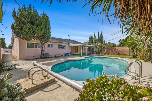 Detail Gallery Image 27 of 28 For 20159 Londelius St, Winnetka,  CA 91306 - 4 Beds | 2 Baths