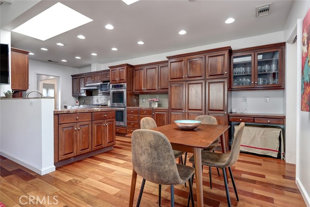 527 24th Street, Manhattan Beach, California 90266, 4 Bedrooms Bedrooms, ,2 BathroomsBathrooms,Residential,Sold,24th,SB23090916