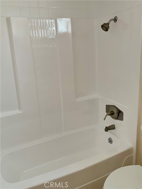 8818 Keremeos Way, San Diego CA: https://media.crmls.org/medias/26fb1517-354d-460c-9933-8559d1287416.jpg