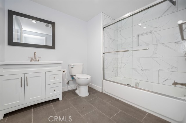 3301 Obama Boulevard, Los Angeles CA: https://media.crmls.org/medias/26fb3239-4104-40a4-8802-eaa52faa764c.jpg