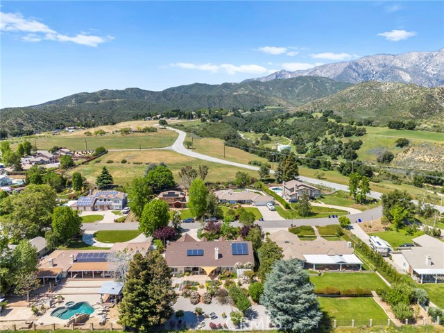 Detail Gallery Image 12 of 75 For 13678 Scenic Crest Dr, Yucaipa,  CA 92399 - 4 Beds | 2/1 Baths